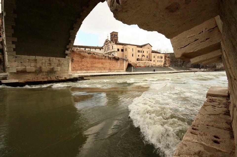 B&B Gio Colosseo - Celio โรม ภายนอก รูปภาพ