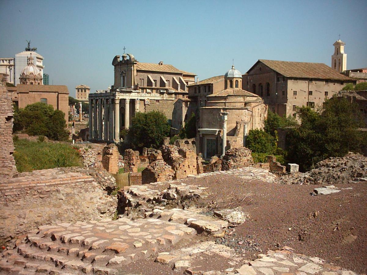 B&B Gio Colosseo - Celio โรม ภายนอก รูปภาพ